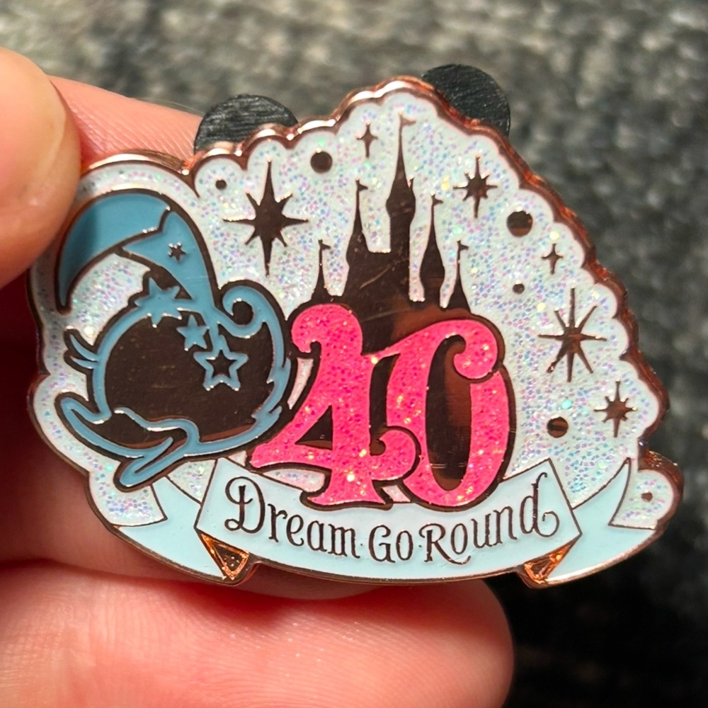 Tokyo Disneyland pin Daisy